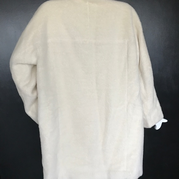 STUNNING Marisa Minicucci Alpaca White Coat - Picture 5 of 8